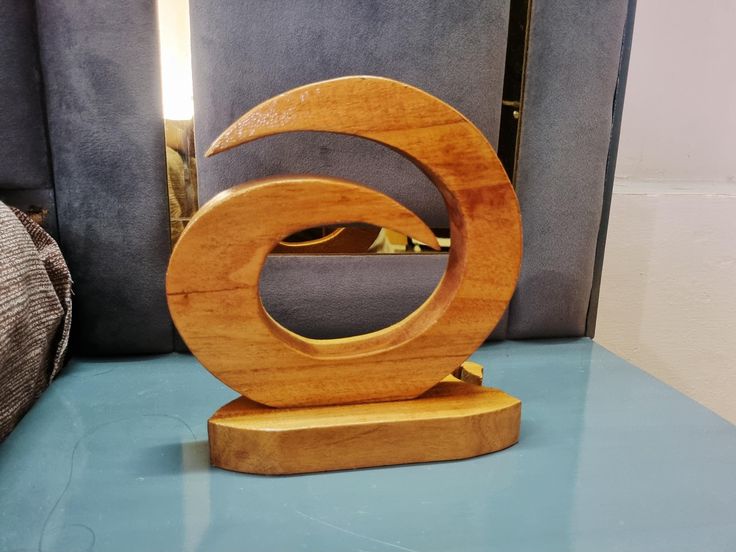 Wooden Decor Showpiece